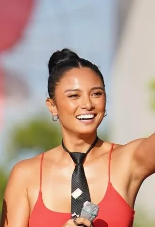 Klea Pineda
